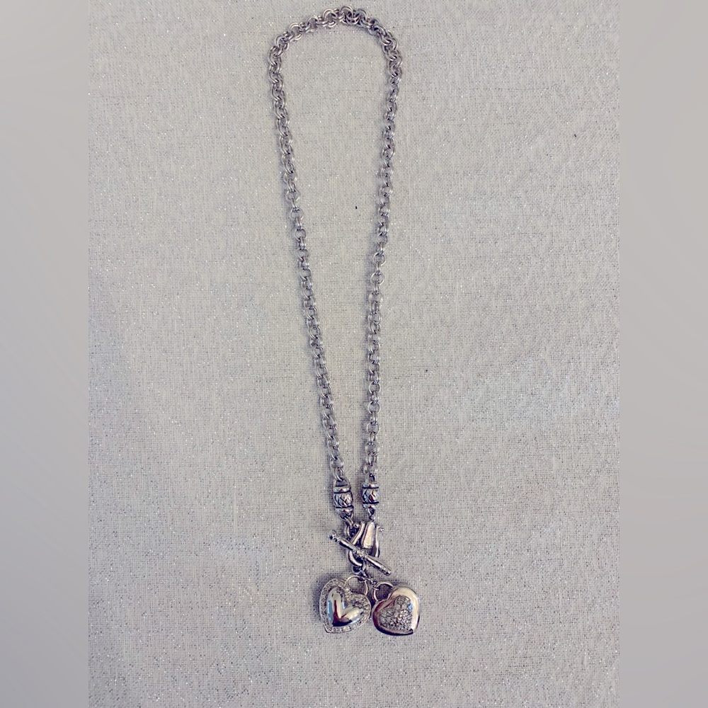 Beautiful Choker in silver with hearts pendants